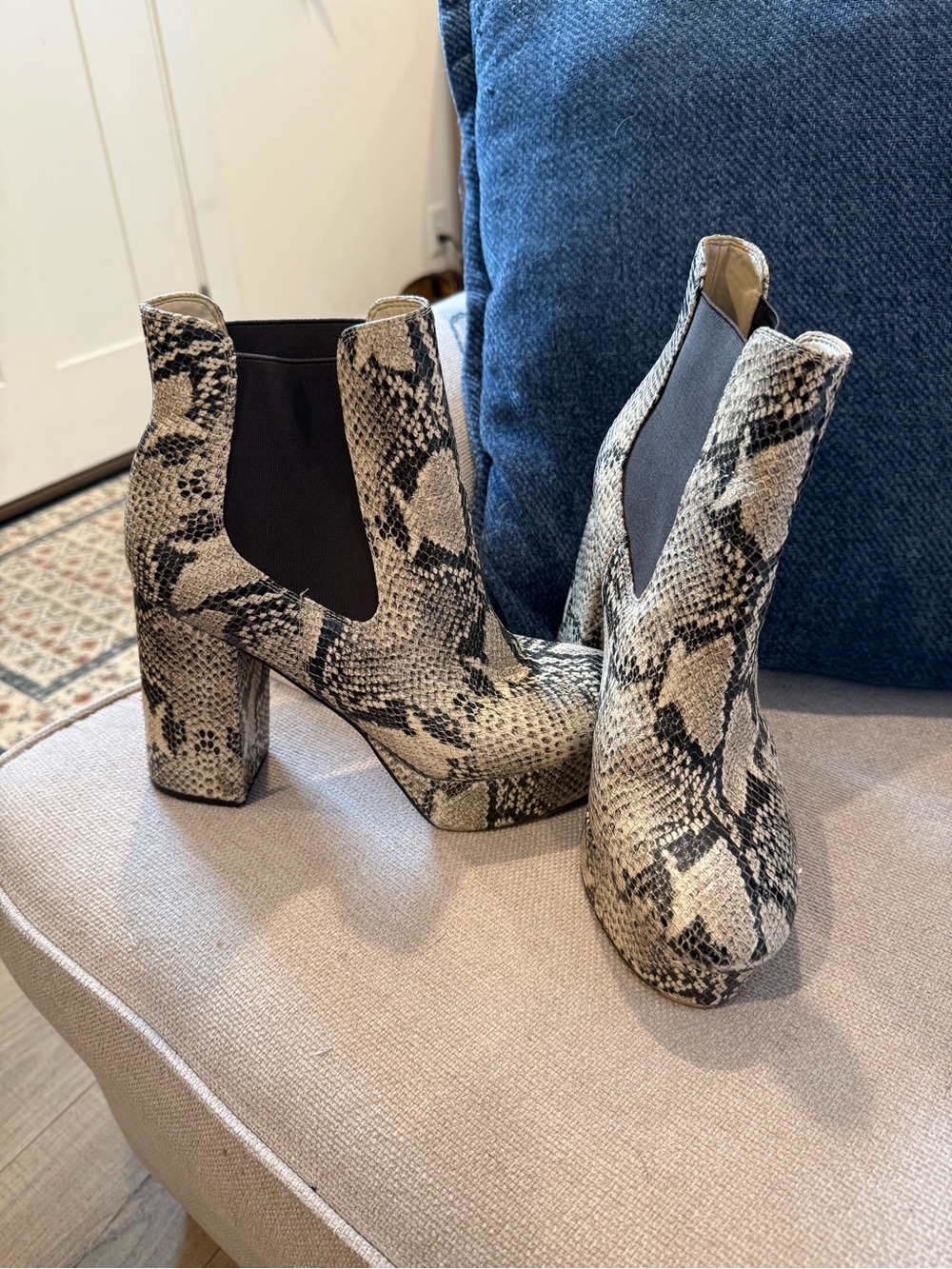 Sam Edelman Snakeskin Print Platform Ankle Booties Block Heel Size 10